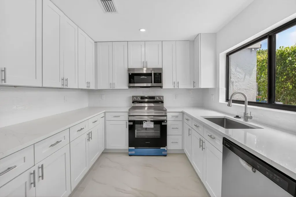16265 Avocado Way Delray Beach FL 33484