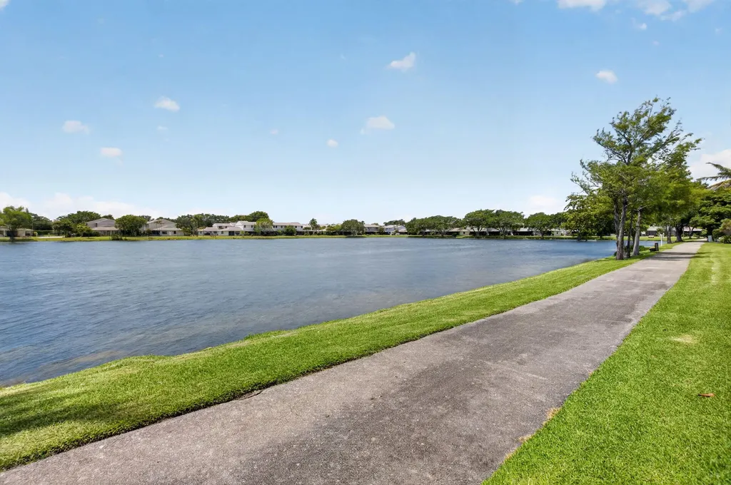 16265 Avocado Way Delray Beach FL 33484
