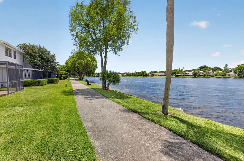 16265 Avocado Way Delray Beach FL 33484
