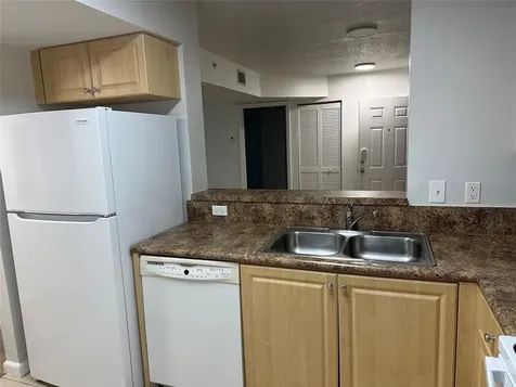 529 E Sheridan Street Dania Beach FL 33004