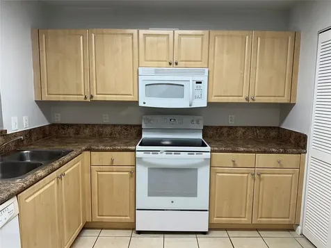 529 E Sheridan Street Dania Beach FL 33004