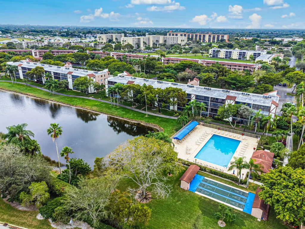 7341 Amberly Lane Delray Beach FL 33446