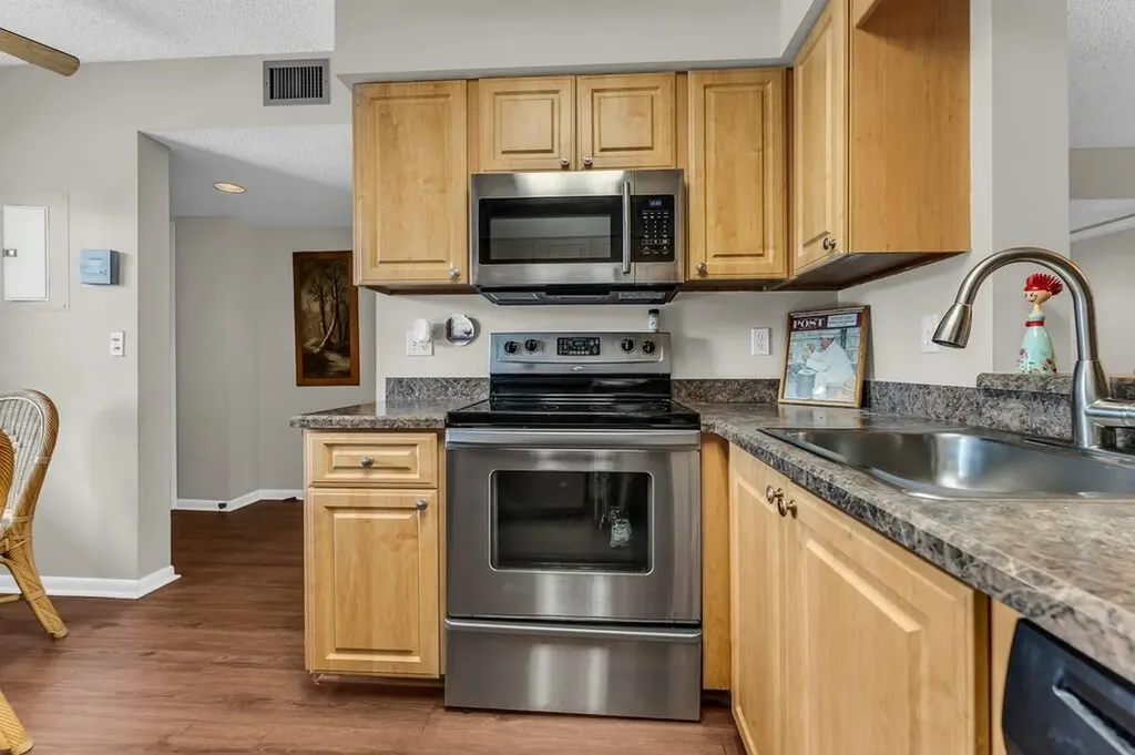 7341 Amberly Lane Delray Beach FL 33446