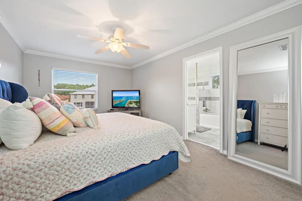 1088 Via Jardin Riviera Beach FL 33418