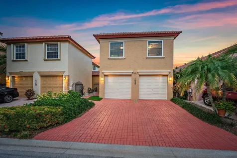 1088 Via Jardin Riviera Beach FL 33418