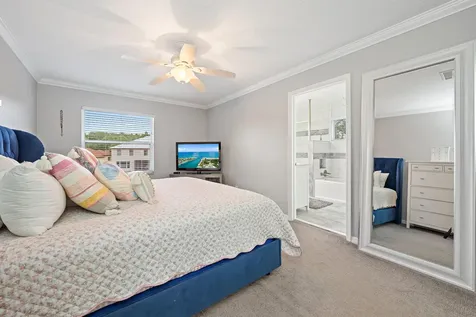 1088 Via Jardin Riviera Beach FL 33418