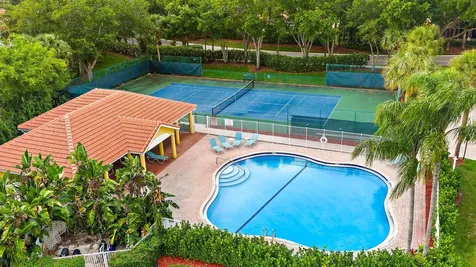 1088 Via Jardin Riviera Beach FL 33418