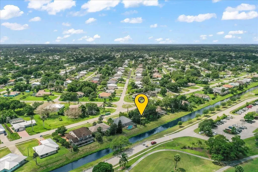 286 Main Street Sebastian FL 32958