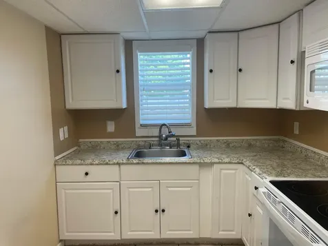 506 Davis Road Palm Springs FL 33461