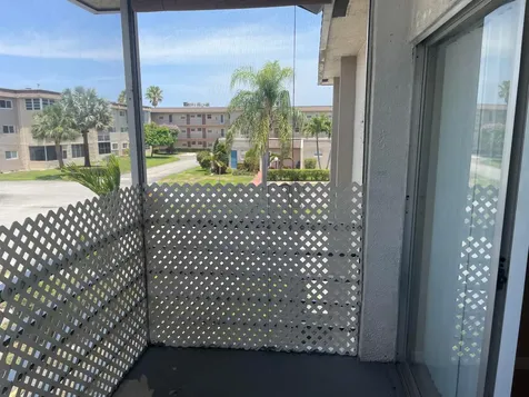 506 Davis Road Palm Springs FL 33461
