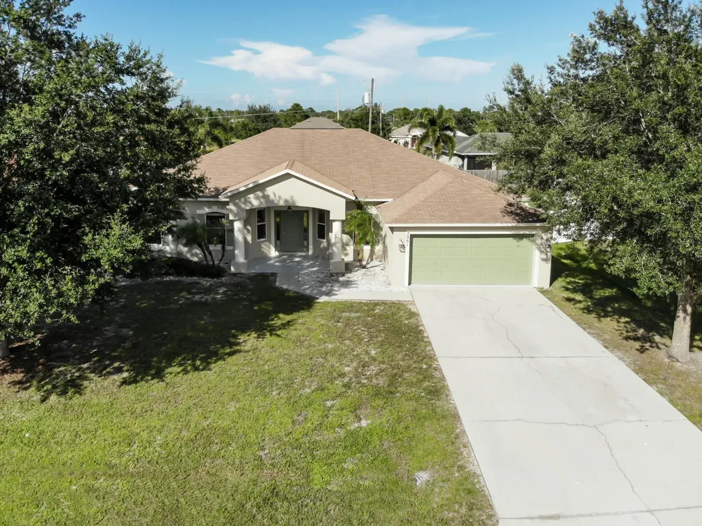 2061 SW Mcallister Lane Port St Lucie FL 34953
