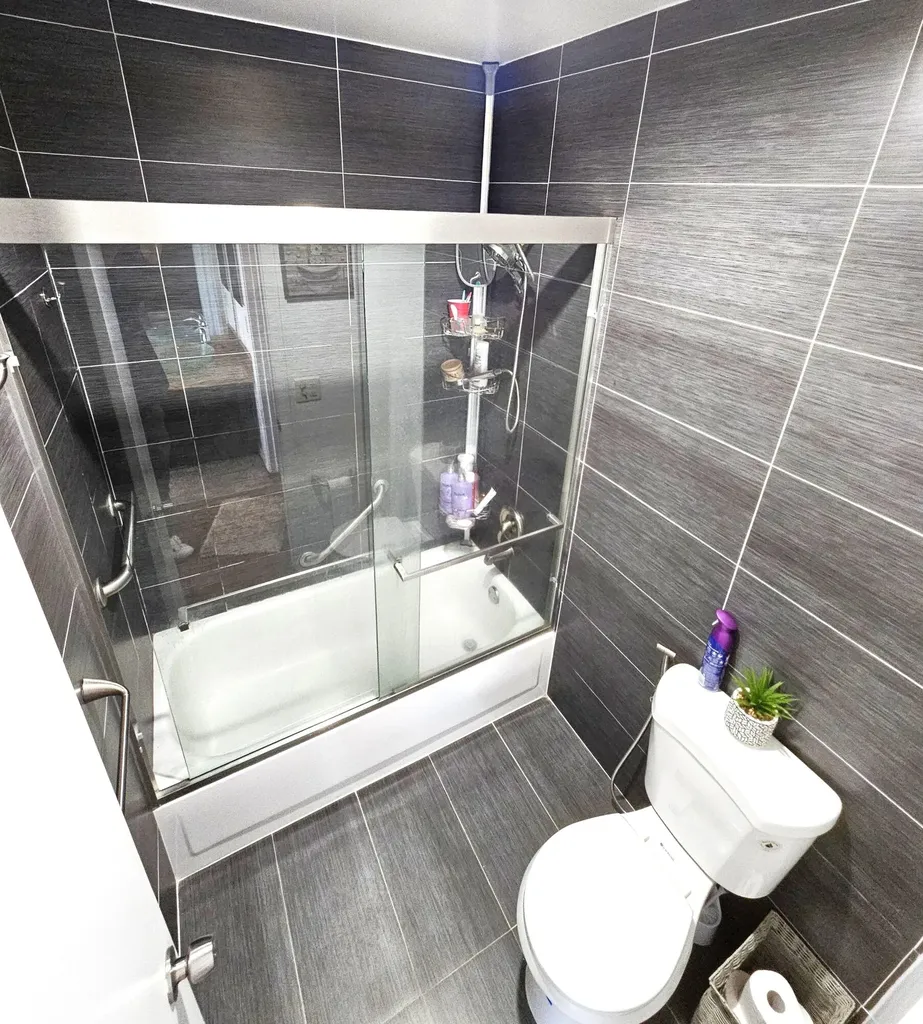 1141 Violet Terrace Delray Beach FL 33445