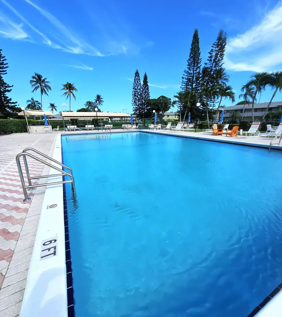 1141 Violet Terrace Delray Beach FL 33445
