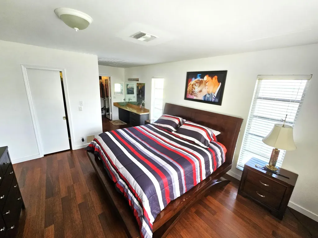 1141 Violet Terrace Delray Beach FL 33445