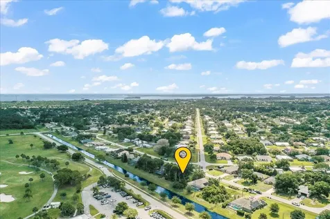 294 Main Street Sebastian FL 32958