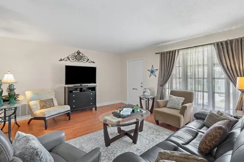 5017 NW 49th Road Tamarac FL 33319