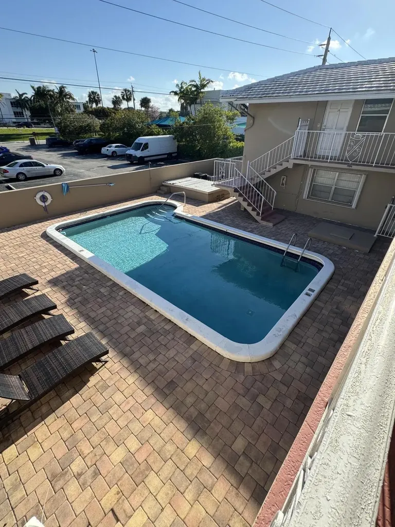 2864 NE 32nd Street Fort Lauderdale FL 33306