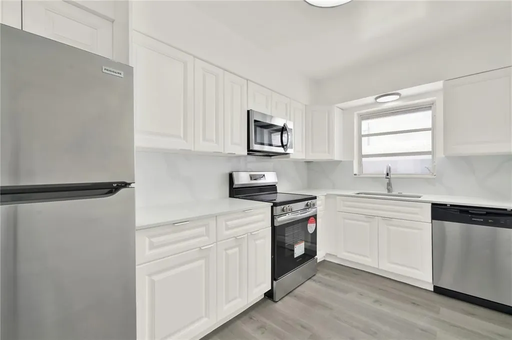2864 NE 32nd Street Fort Lauderdale FL 33306