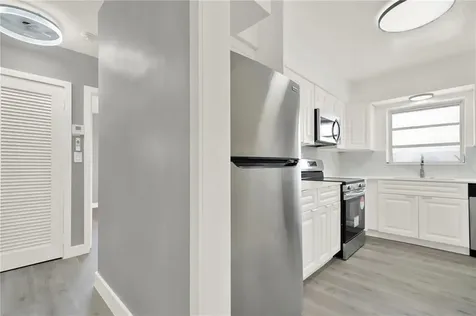 2864 NE 32nd Street Fort Lauderdale FL 33306