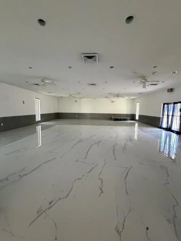 4174 Inverrary Drive Lauderhill FL 33319