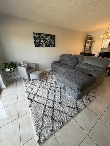 4174 Inverrary Drive Lauderhill FL 33319