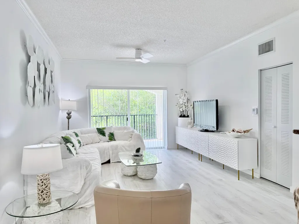 4404 Tuscany Way Boynton Beach FL 33435