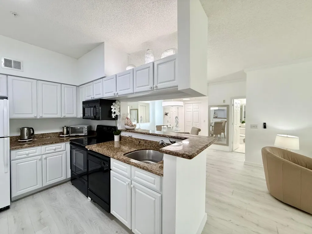 4404 Tuscany Way Boynton Beach FL 33435