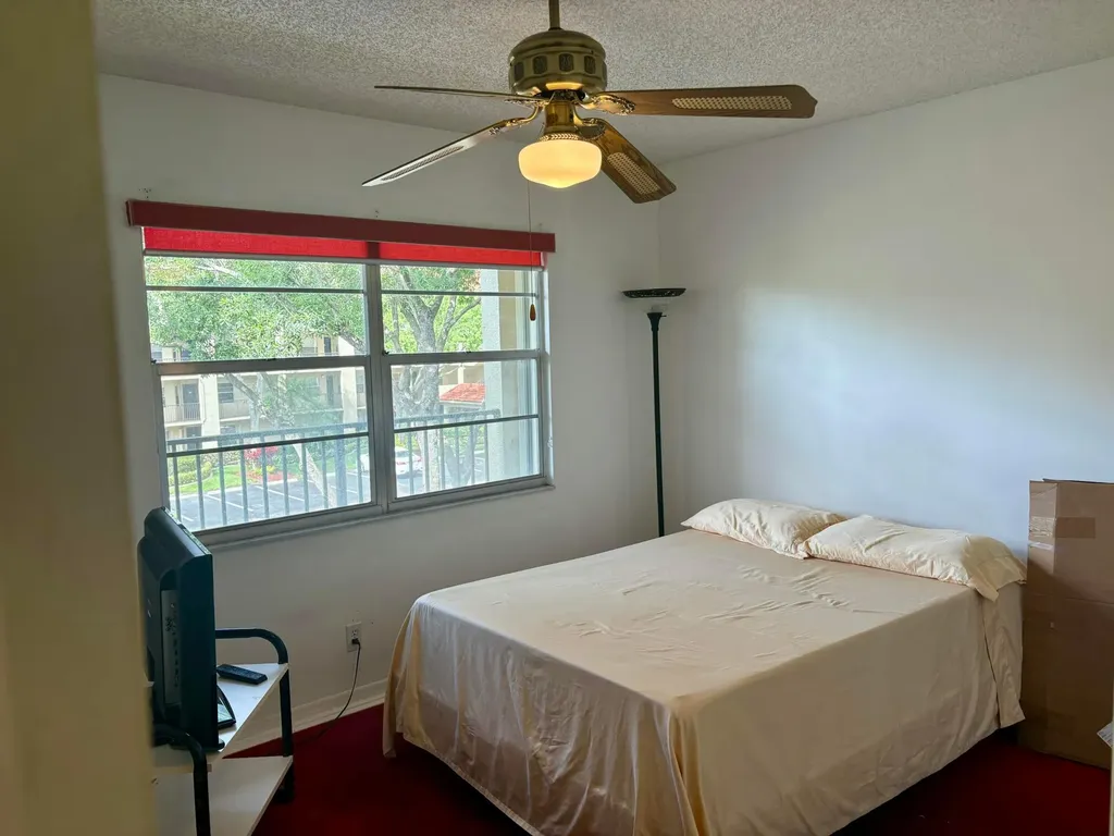 1101 SW 128th Terrace Pembroke Pines FL 33027