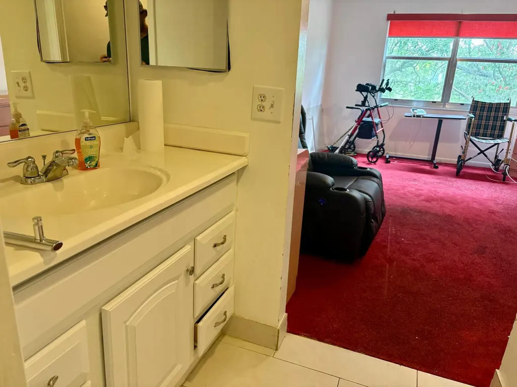 1101 SW 128th Terrace Pembroke Pines FL 33027