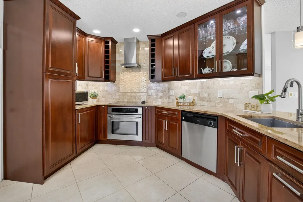 9901 Majorca Place Boca Raton FL 33434