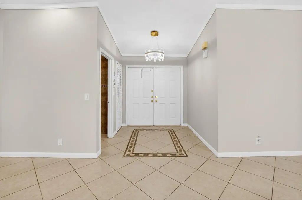 9901 Majorca Place Boca Raton FL 33434