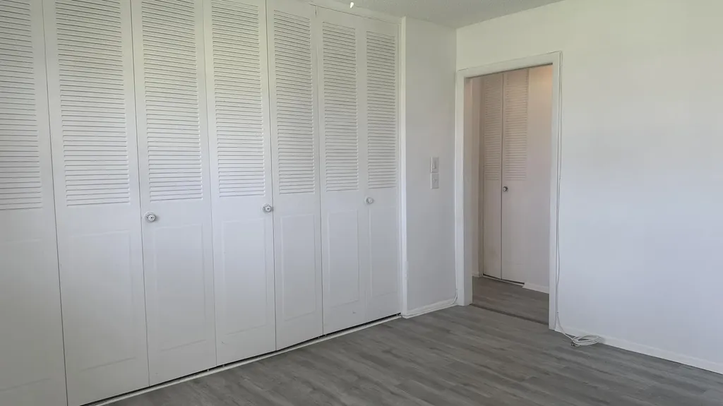 2723 Dudley Drive W West Palm Beach FL 33415
