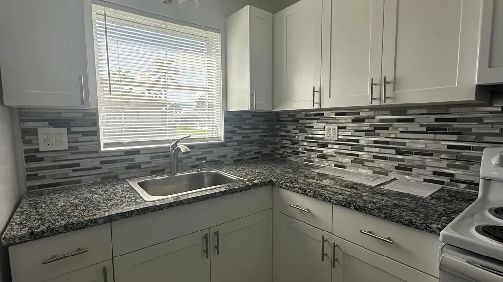 2723 Dudley Drive W West Palm Beach FL 33415
