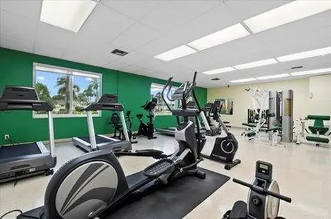 2723 Dudley Drive W West Palm Beach FL 33415