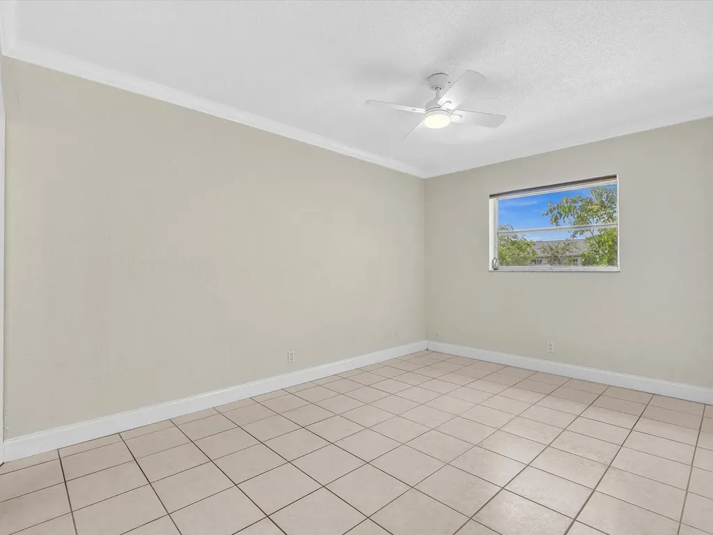 3421 NE 15th Avenue Oakland Park FL 33334