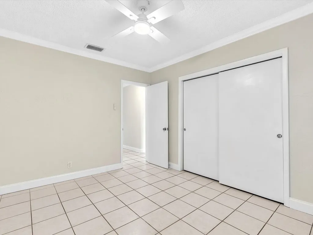 3421 NE 15th Avenue Oakland Park FL 33334