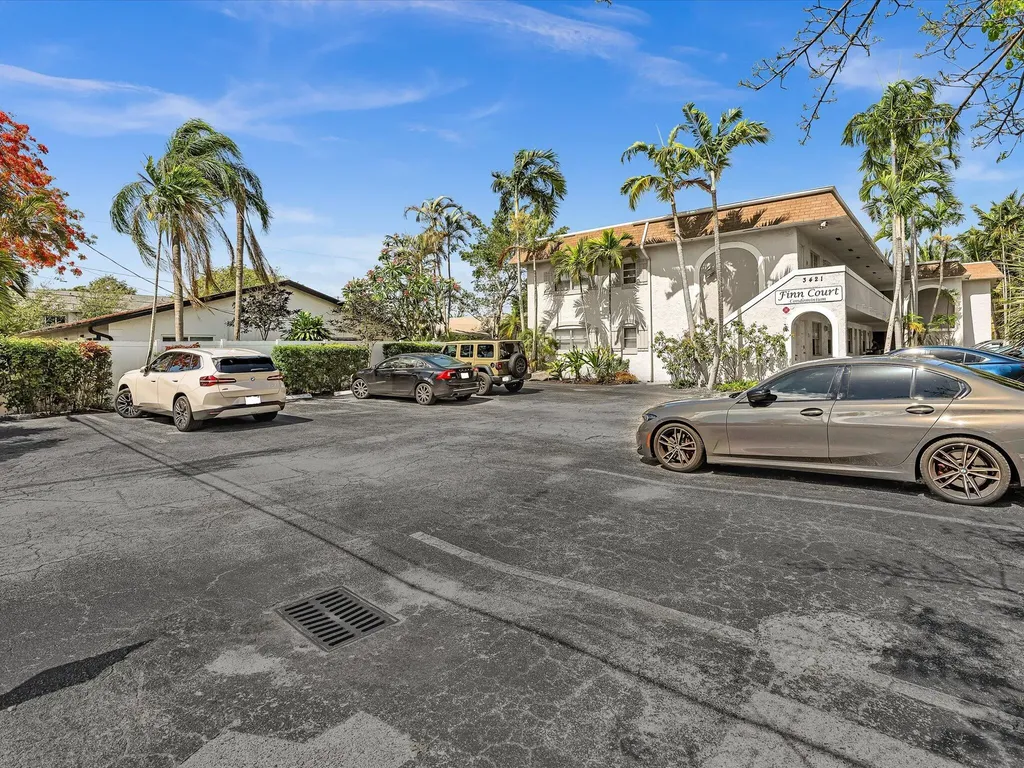 3421 NE 15th Avenue Oakland Park FL 33334