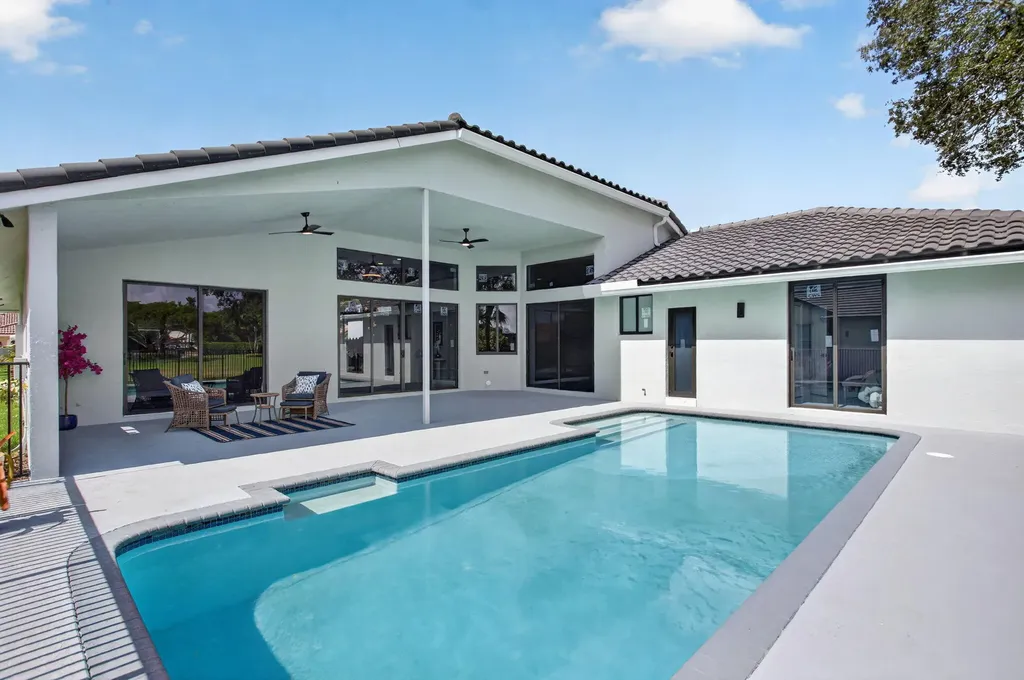 8521 NW 43rd Court Coral Springs FL 33065