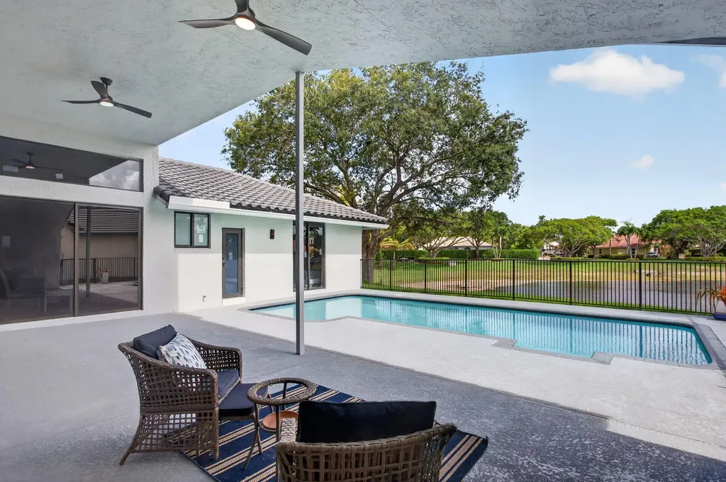 8521 NW 43rd Court Coral Springs FL 33065