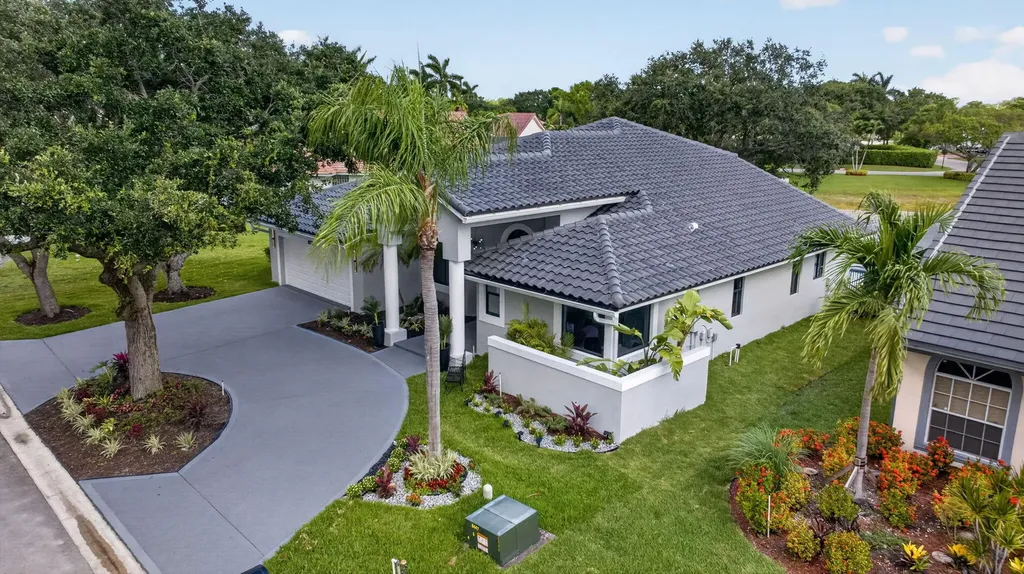 8521 NW 43rd Court Coral Springs FL 33065