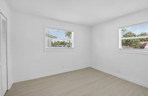 4811 NW 20th Street Lauderhill FL 33313