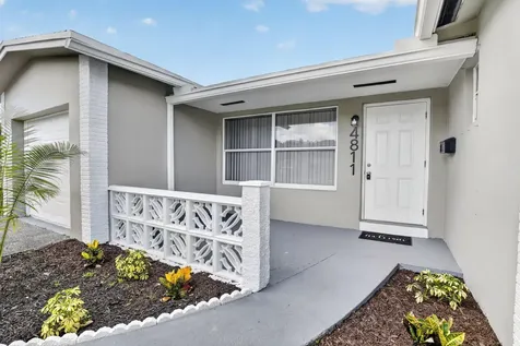 4811 NW 20th Street Lauderhill FL 33313
