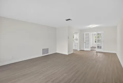 4811 NW 20th Street Lauderhill FL 33313