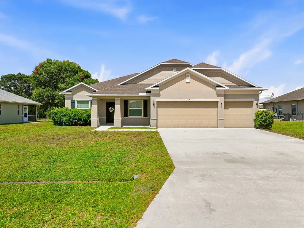3757 SW Kistler Street Port St Lucie FL 34953