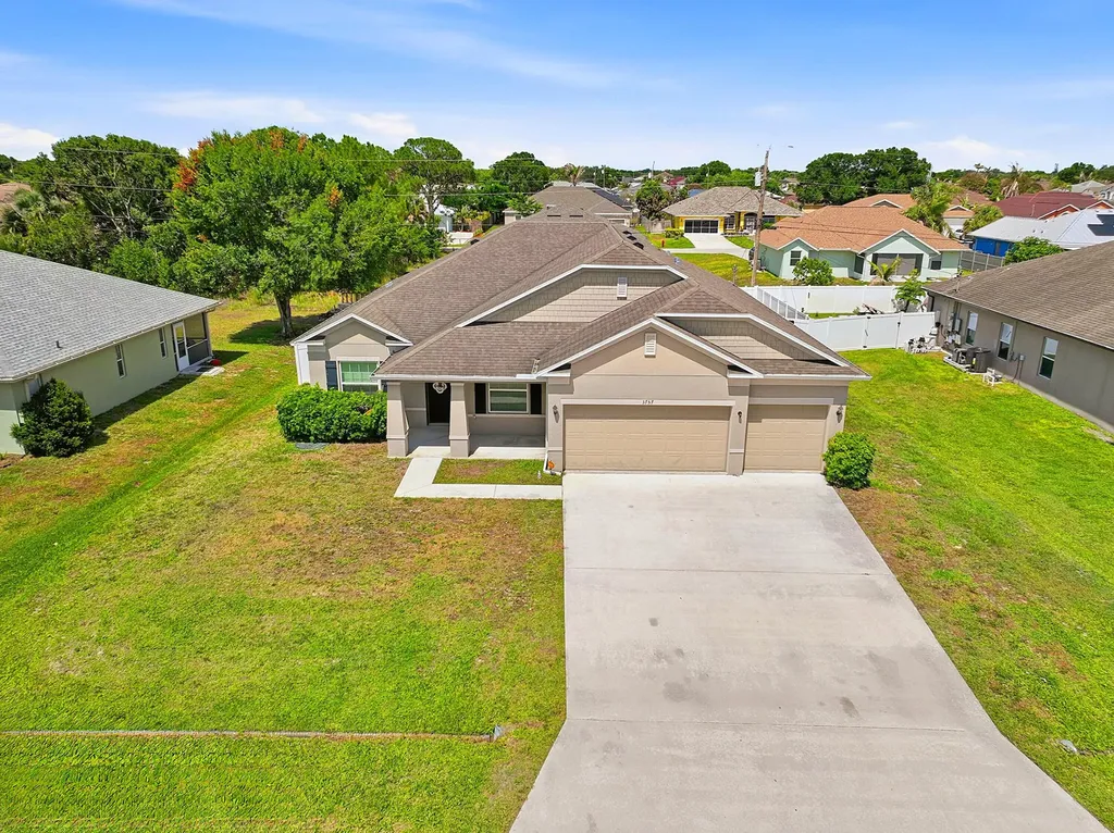3757 SW Kistler Street Port St Lucie FL 34953