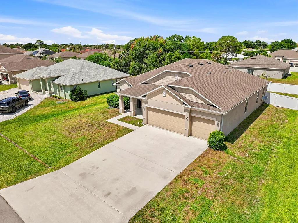 3757 SW Kistler Street Port St Lucie FL 34953