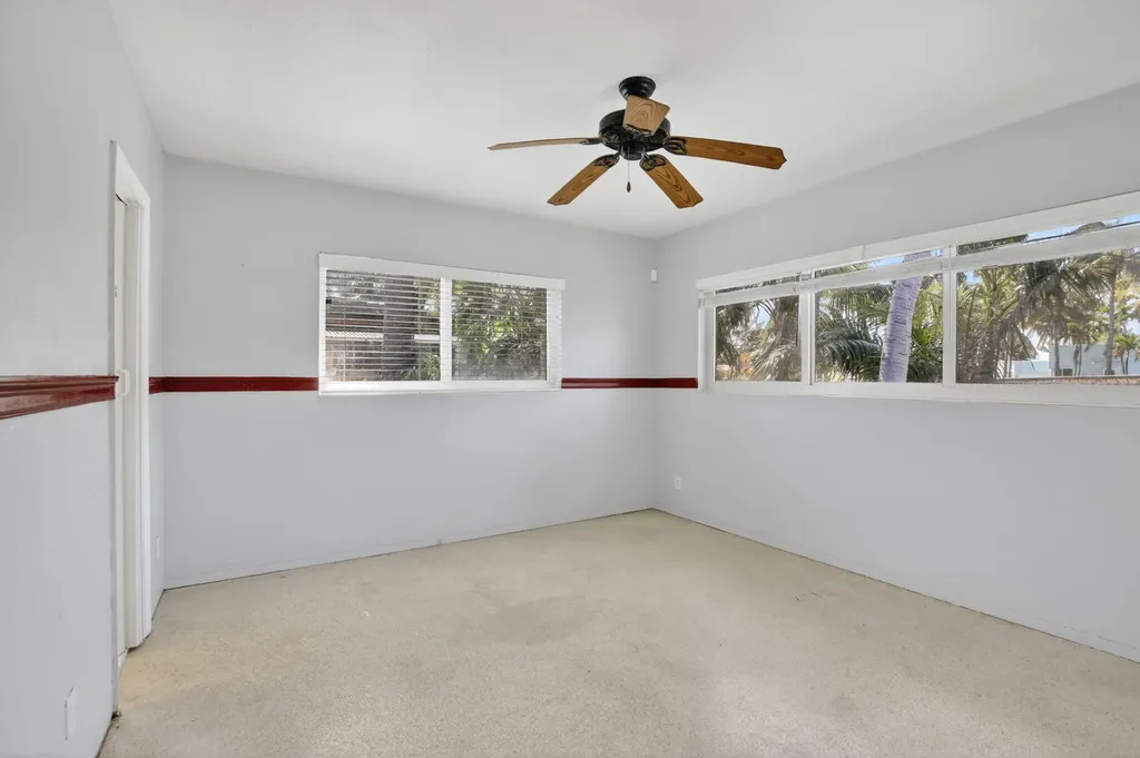 742 Hollywood Boulevard Hollywood FL 33019