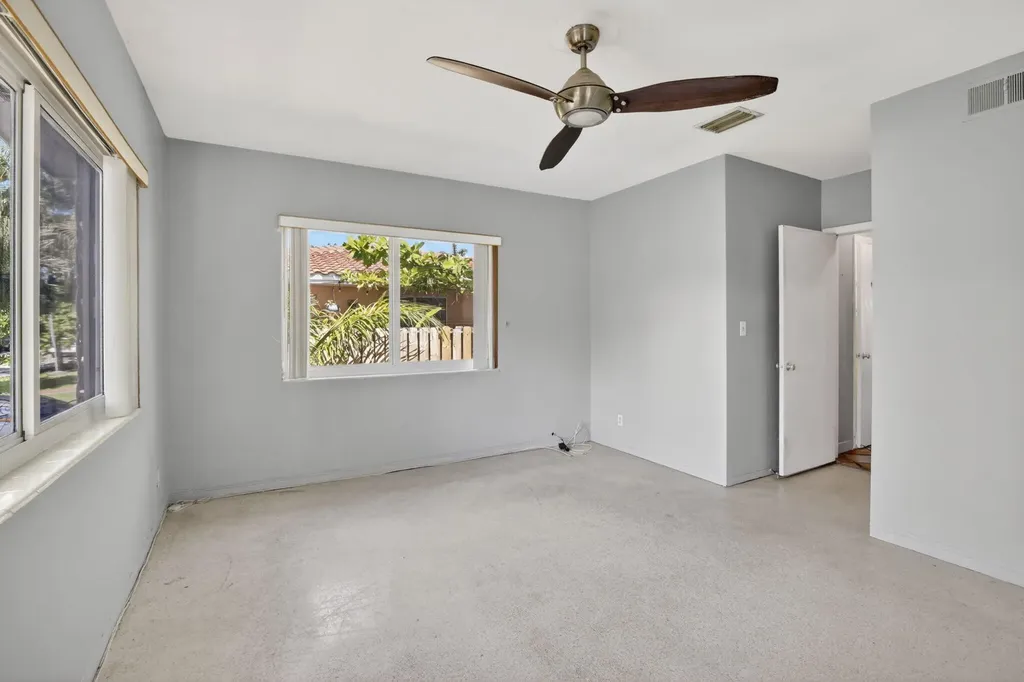 742 Hollywood Boulevard Hollywood FL 33019