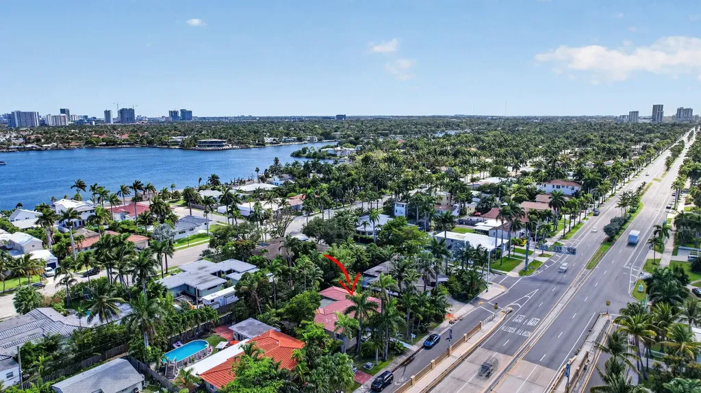 742 Hollywood Boulevard Hollywood FL 33019