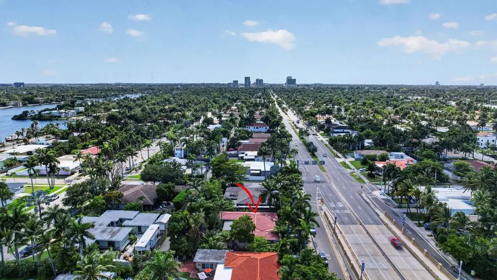 742 Hollywood Boulevard Hollywood FL 33019